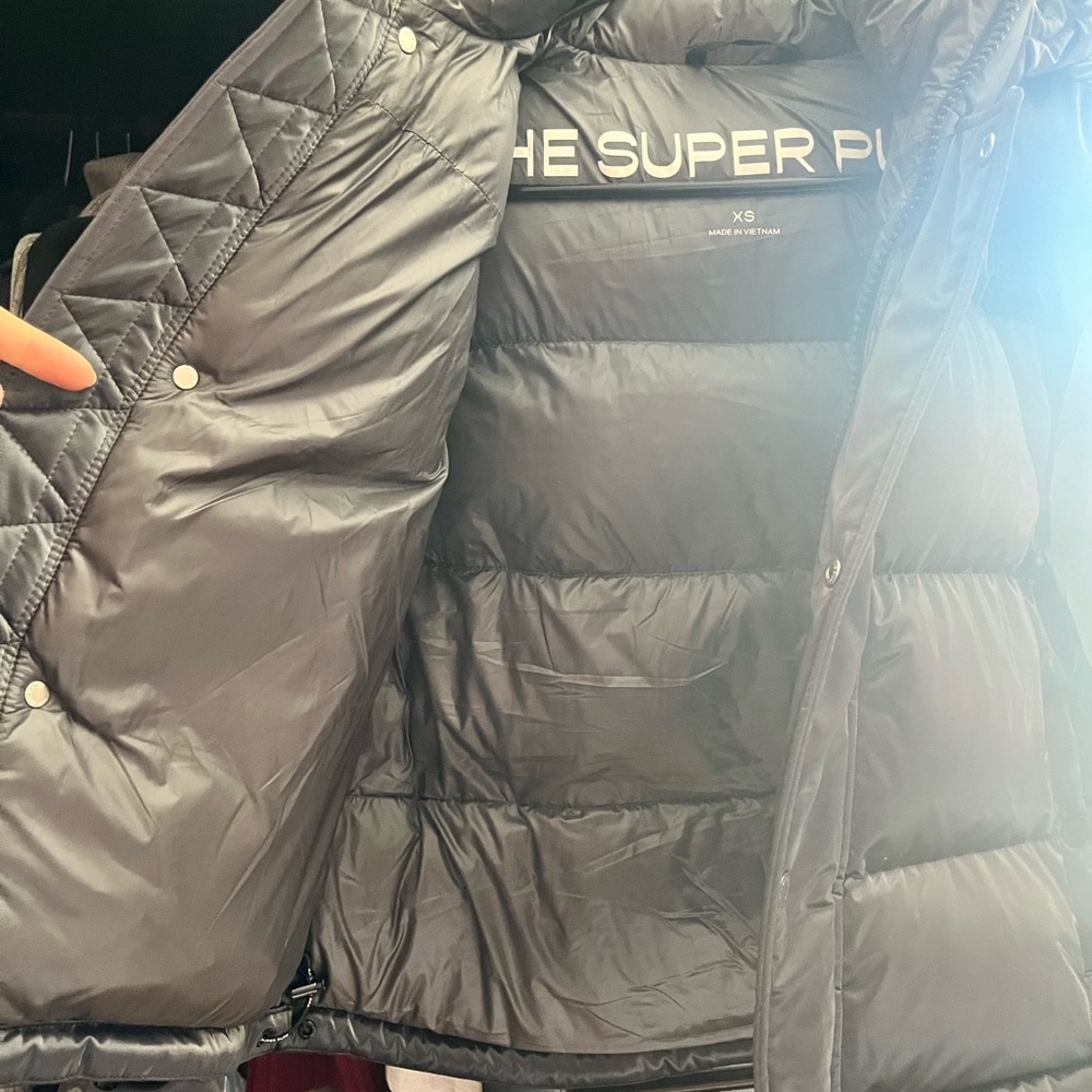Basically new* Aritzia liquid shine Gray Puffer Jacket - Picture 4 of 8